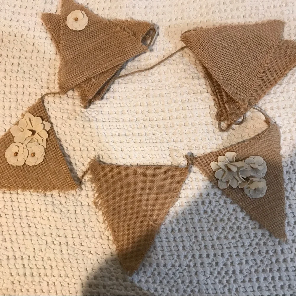✌️Boho Burlap & Flowers Garland